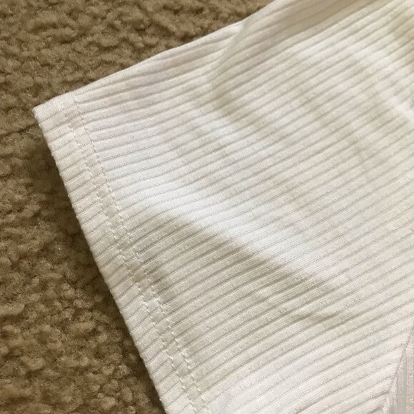 Toska white top women Short sleeve triangle front cut-out crop top size M barbie - Picture 7 of 8